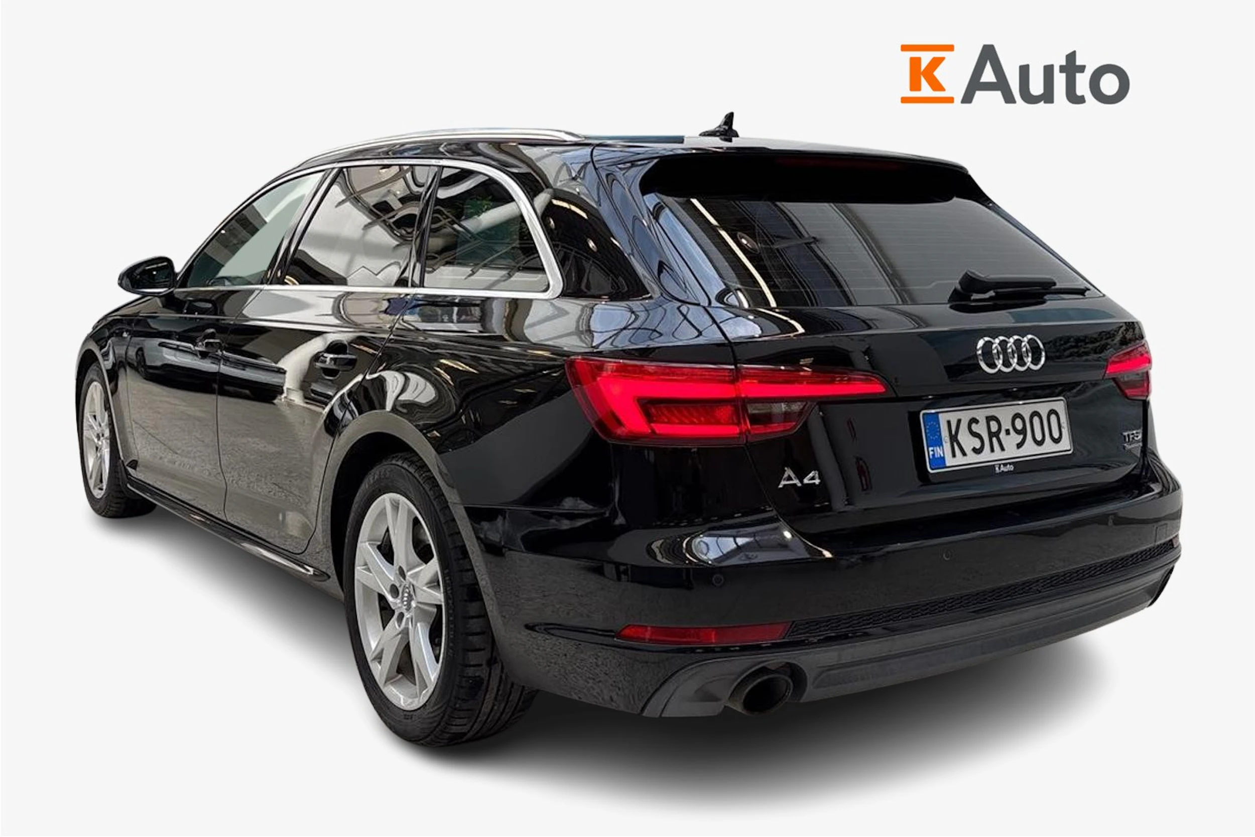 musta Audi A4 2017 kuva 2.