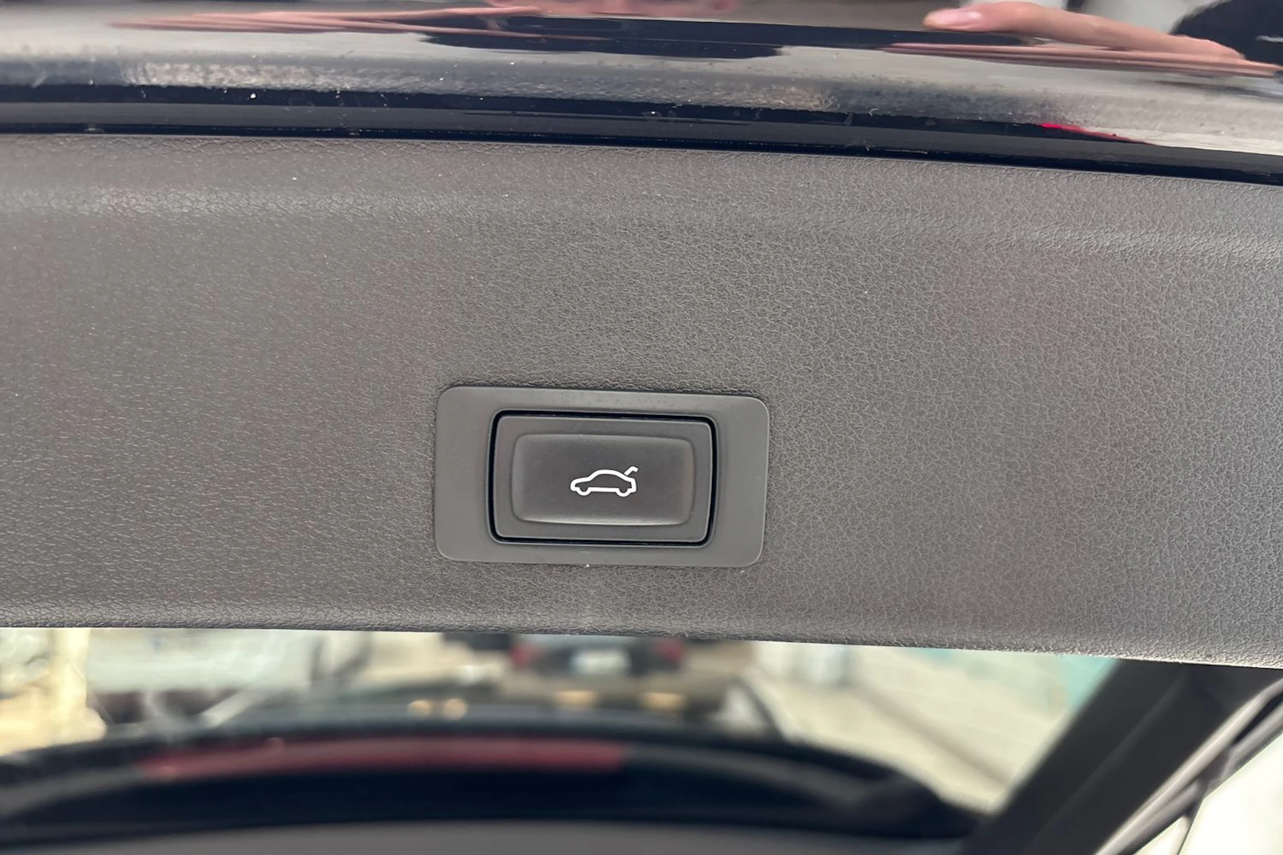 musta Audi A4 2017 kuva 13.