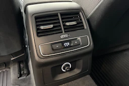 musta Audi A4 2017 kuva 16.