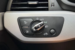 musta Audi A4 2017 kuva 18.