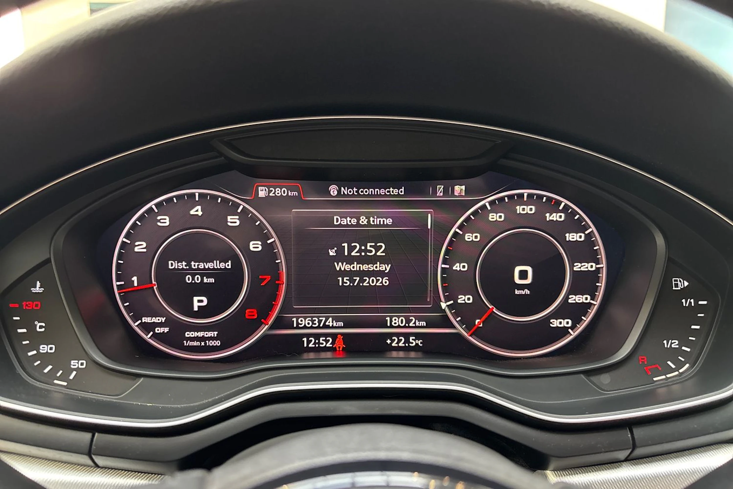 musta Audi A4 2017 kuva 20.