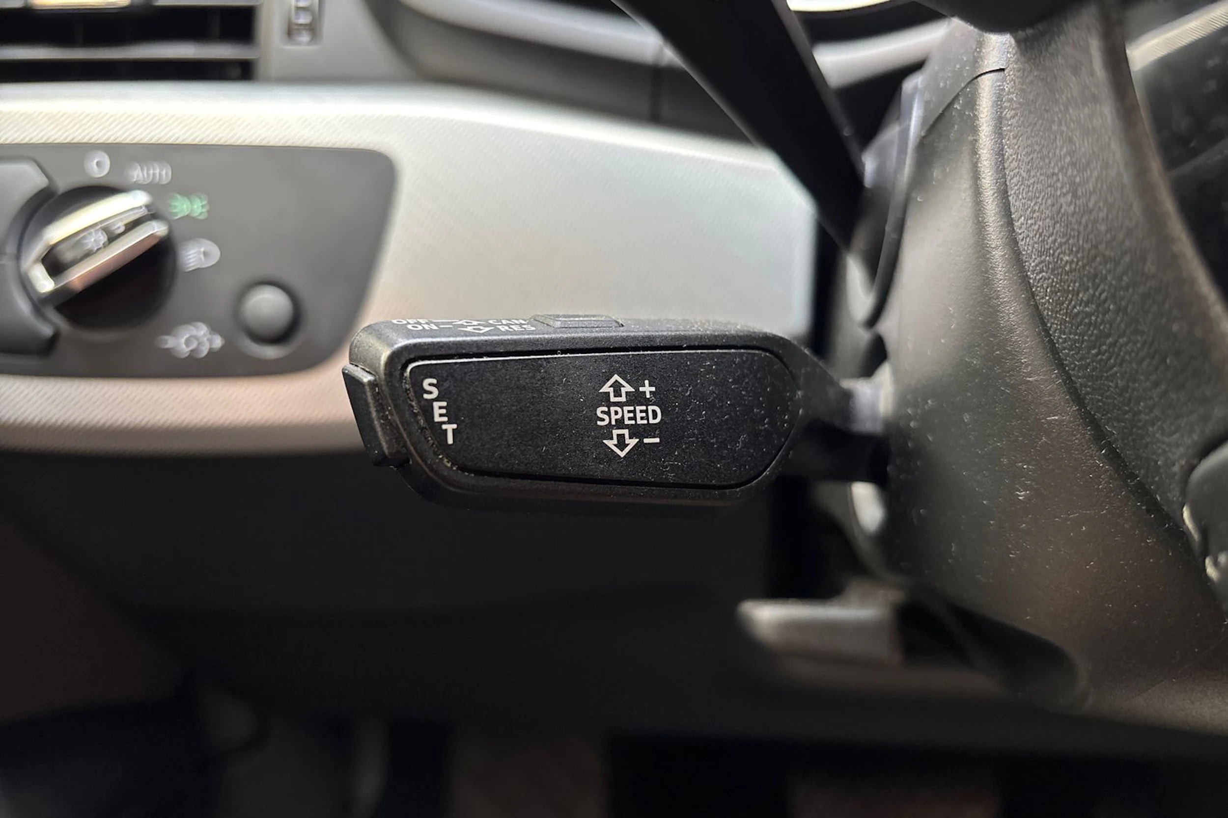 musta Audi A4 2017 kuva 21.