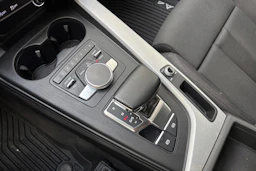 musta Audi A4 2017 kuva 22.