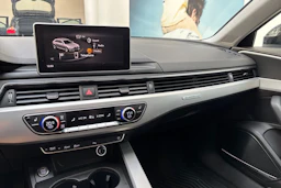 musta Audi A4 2017 kuva 23.