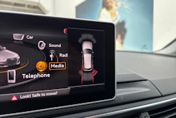 musta Audi A4 2017 kuva 24.