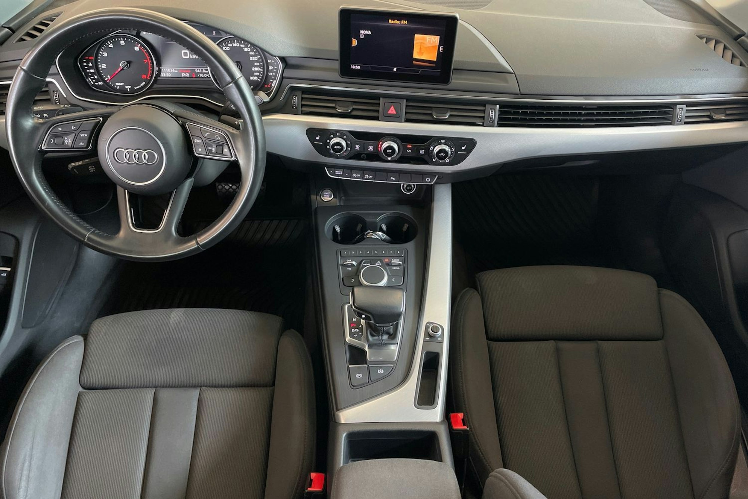 Hopea Audi A4 2017 kuva 9.