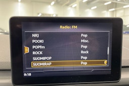 musta Audi A4 2018 kuva 23.