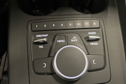 musta Audi A4 2018 kuva 27.