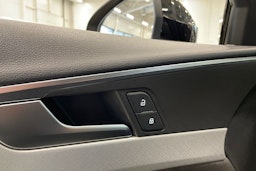 musta Audi A4 2018 kuva 30.