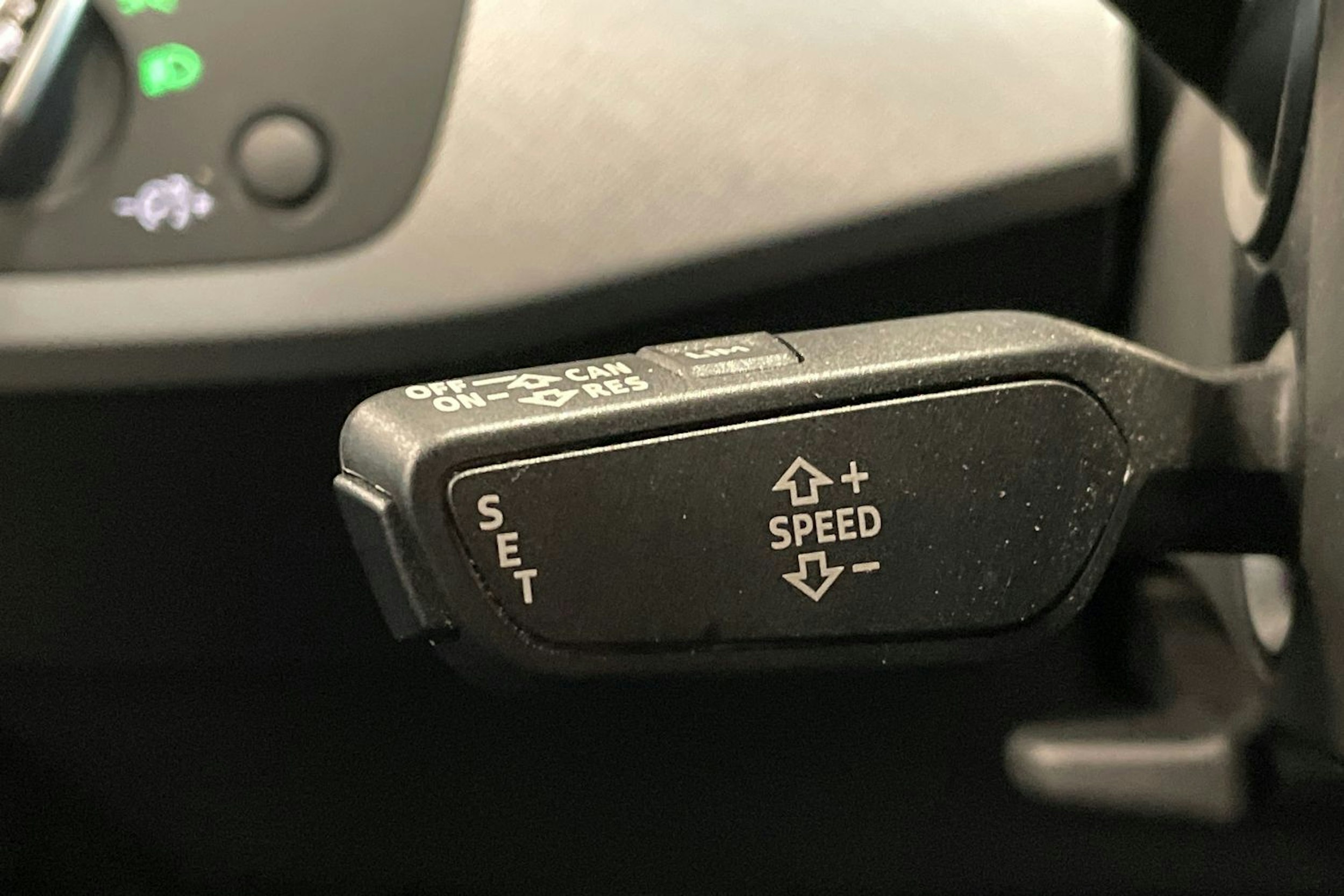 musta Audi A4 2017 kuva 18.