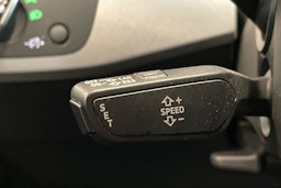 musta Audi A4 2017 kuva 18.