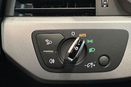 musta Audi A4 2017 kuva 28.