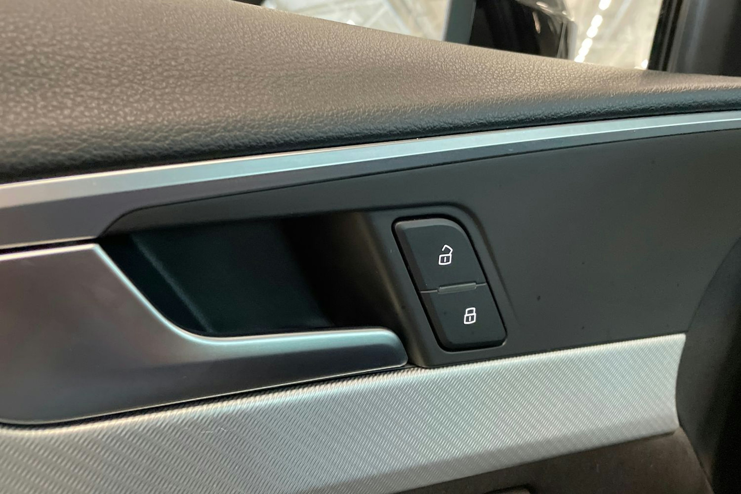 musta Audi A4 2017 kuva 30.