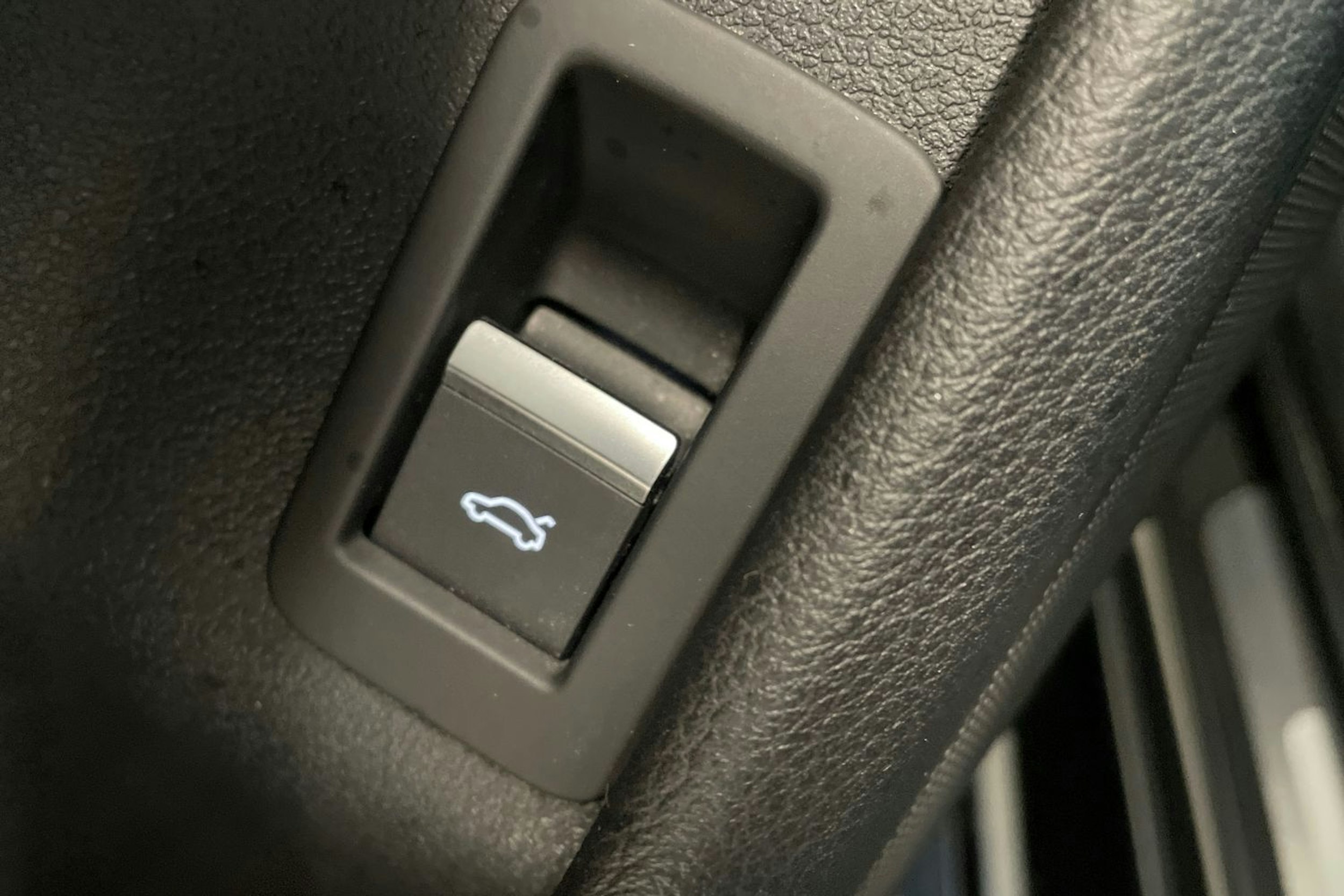 musta Audi A4 2017 kuva 31.
