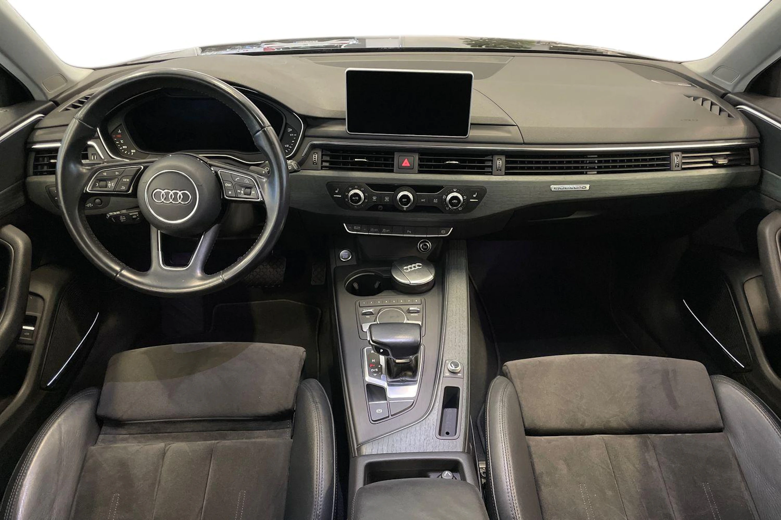 musta Audi A4 2017 kuva 7.