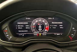 musta Audi A4 2017 kuva 12.