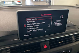 musta Audi A4 2017 kuva 17.