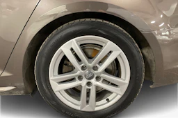 ruskea (beige) Audi A4 2017 kuva 9.