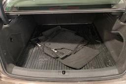 ruskea (beige) Audi A4 2017 kuva 12.