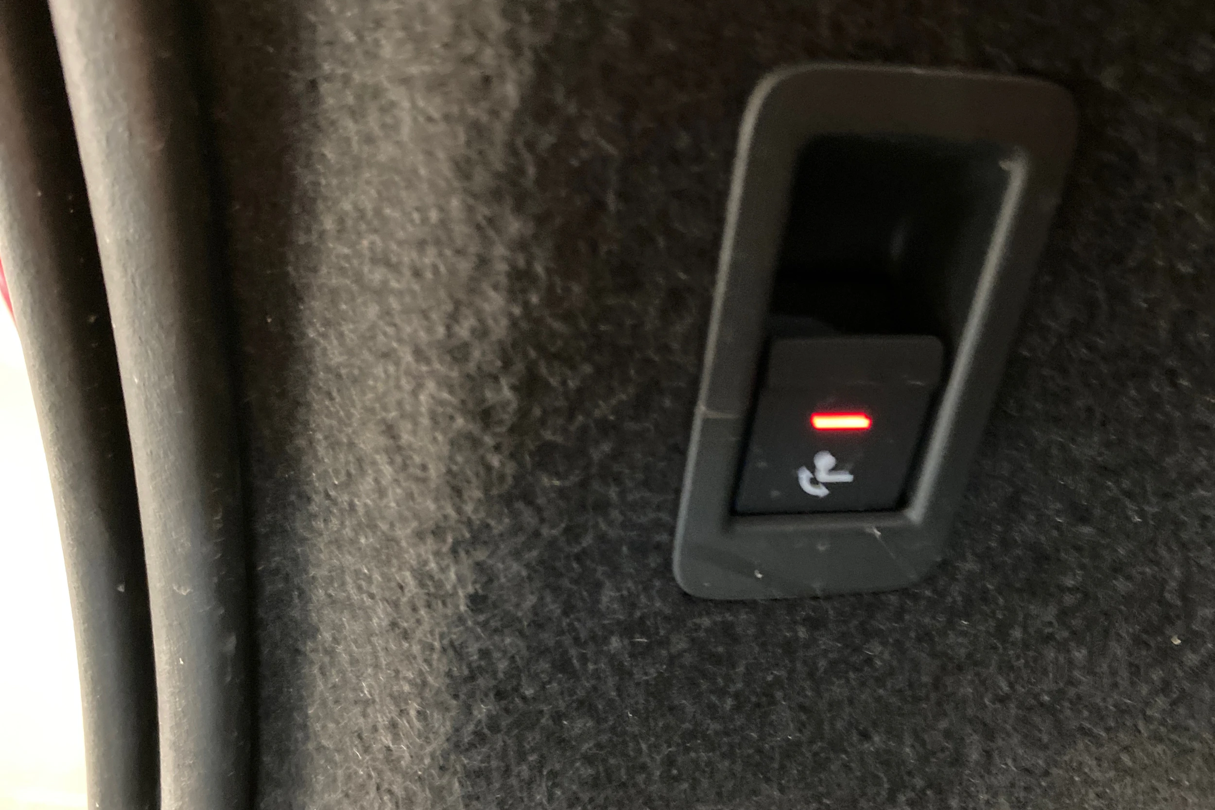 ruskea (beige) Audi A4 2017 kuva 14.