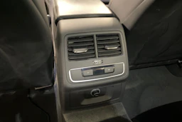 ruskea (beige) Audi A4 2017 kuva 16.