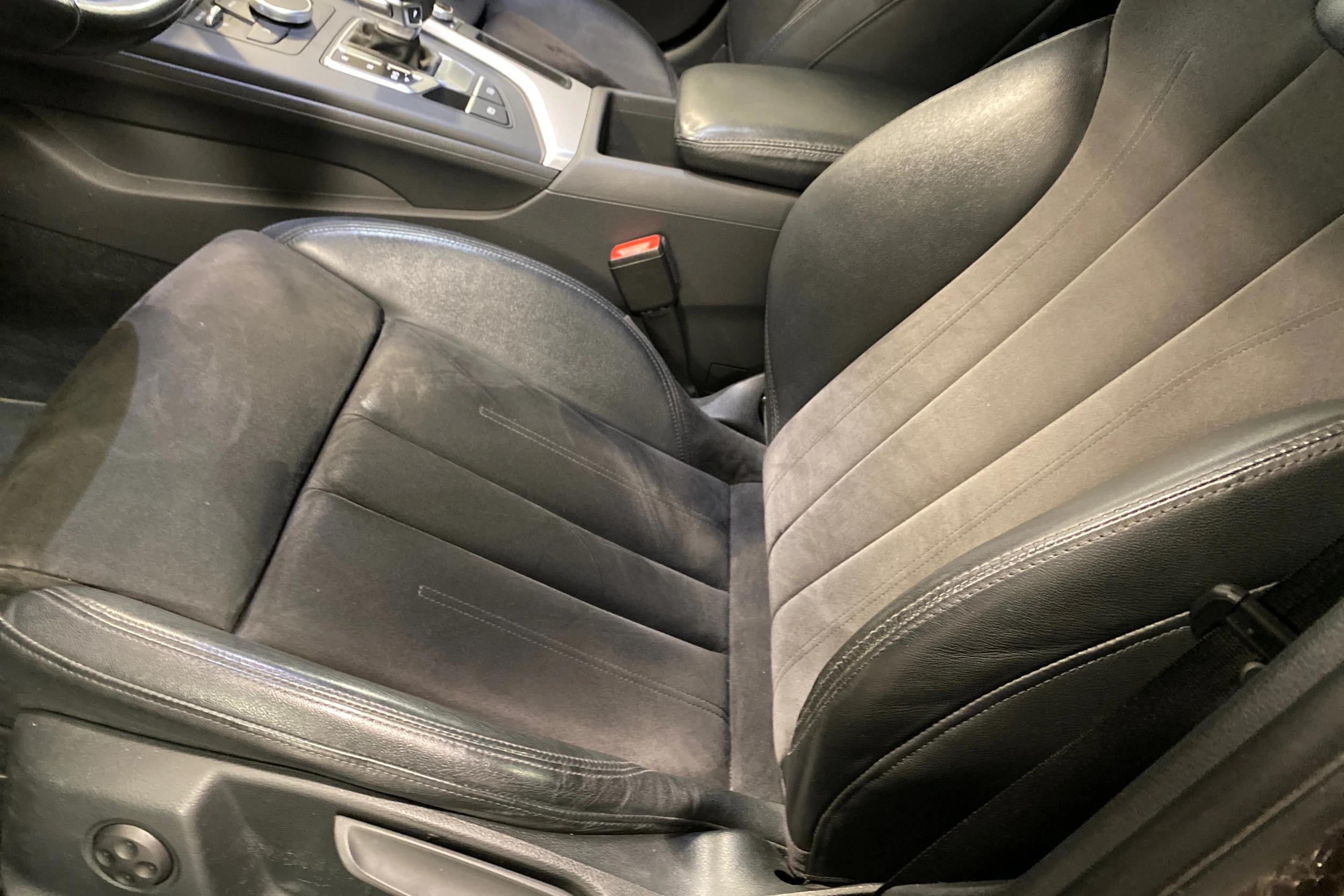 ruskea (beige) Audi A4 2017 kuva 20.