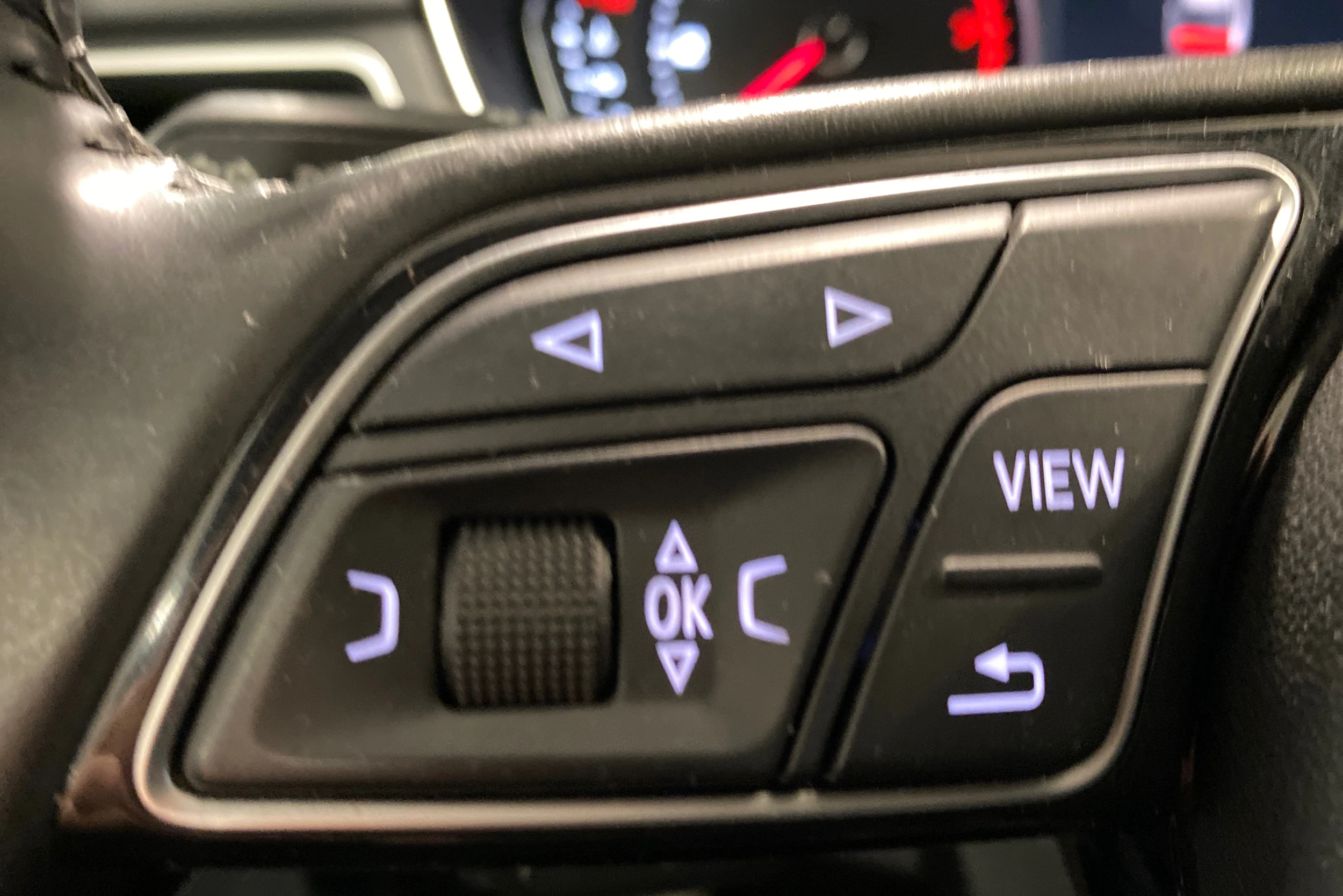 ruskea (beige) Audi A4 2017 kuva 22.