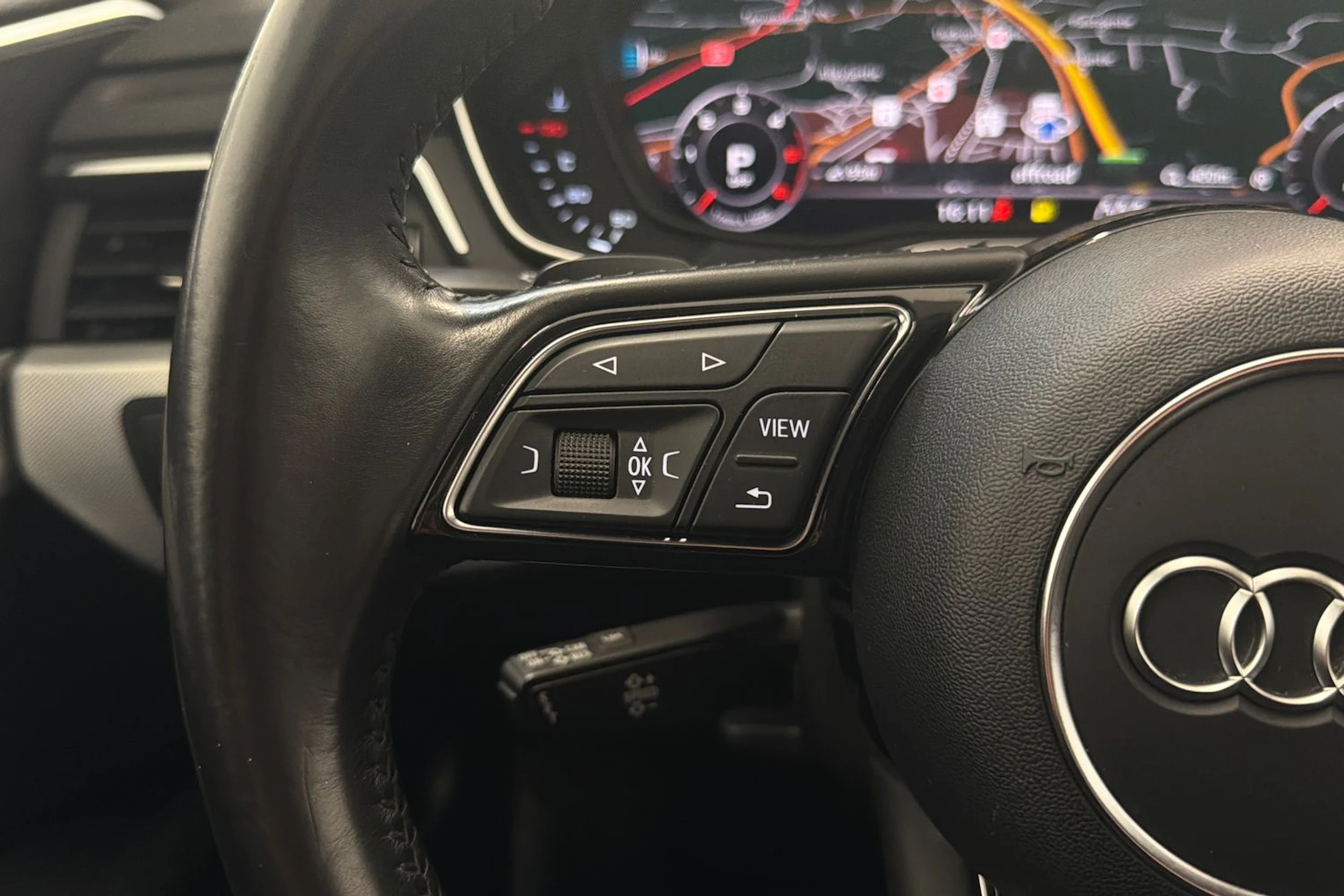 valkoinen Audi A4 2017 kuva 20.