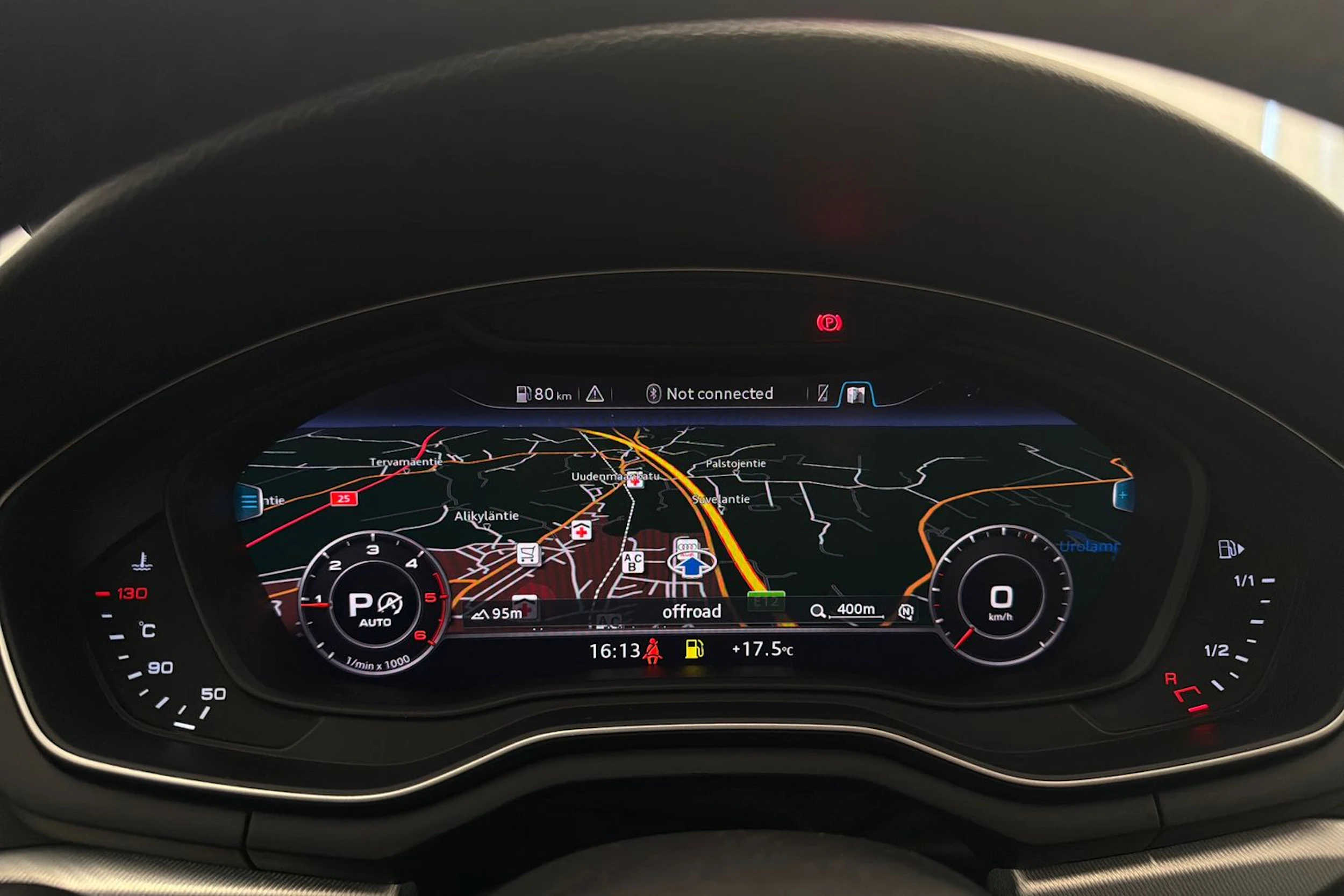 valkoinen Audi A4 2017 kuva 30.