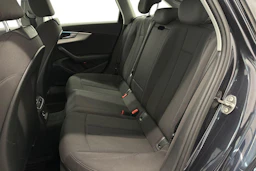 sininen Audi A4 2017 kuva 8.