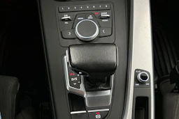 sininen Audi A4 2017 kuva 20.