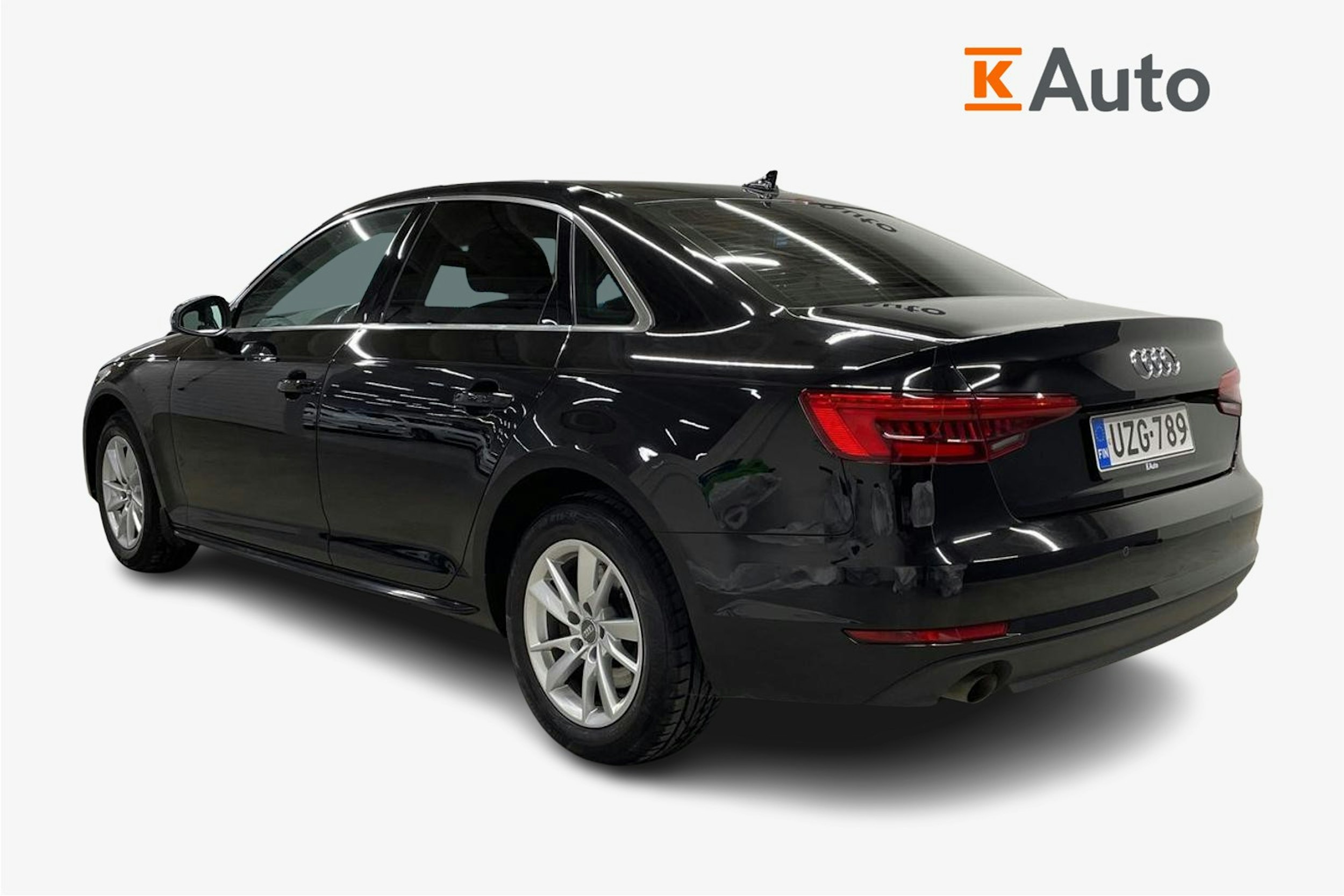 musta Audi A4 2017 kuva 2.
