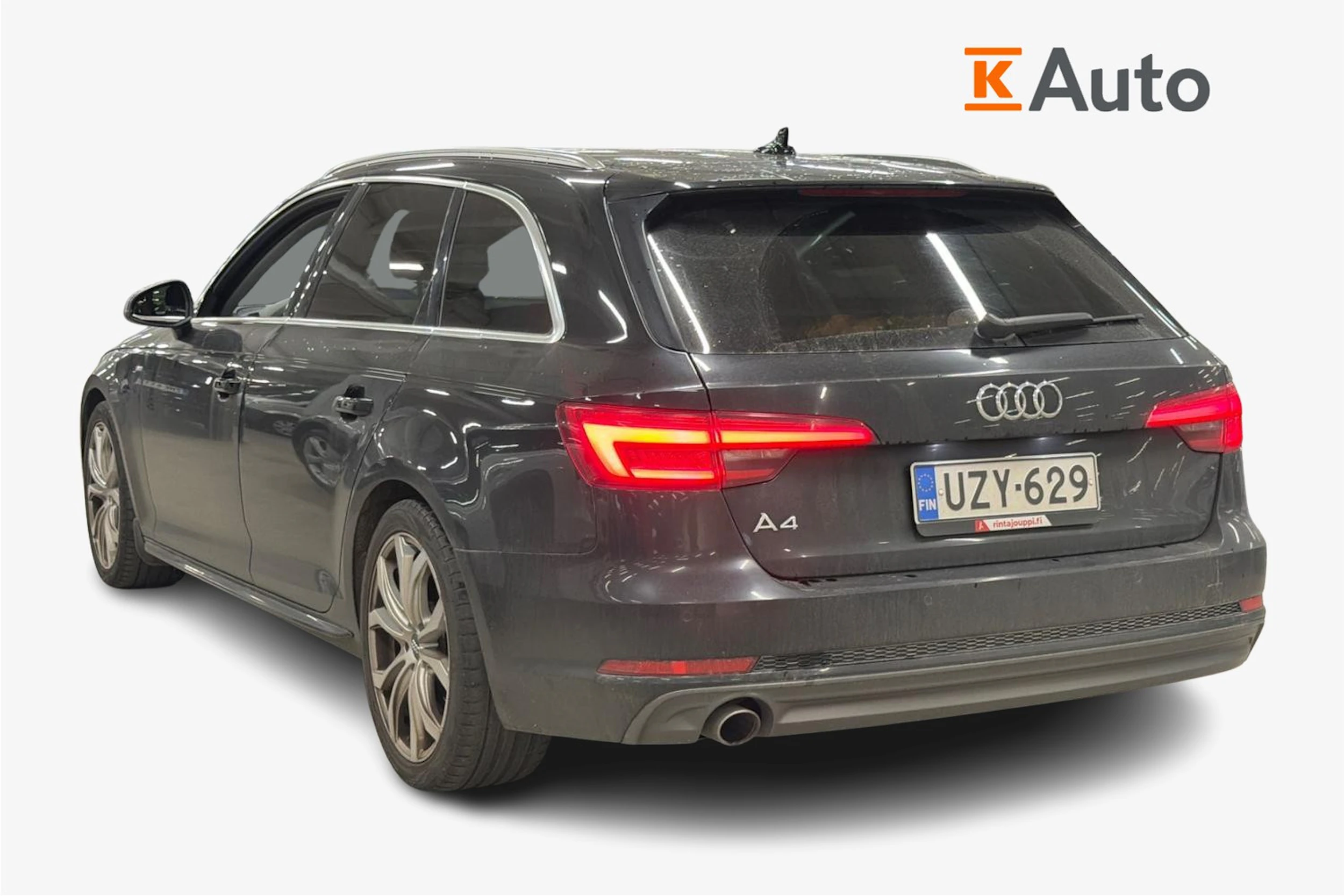 musta Audi A4 2017 kuva 2.