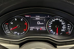 musta Audi A4 2018 kuva 12.