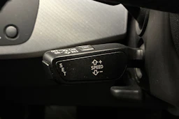 musta Audi A4 2018 kuva 15.
