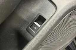 musta Audi A4 2018 kuva 24.