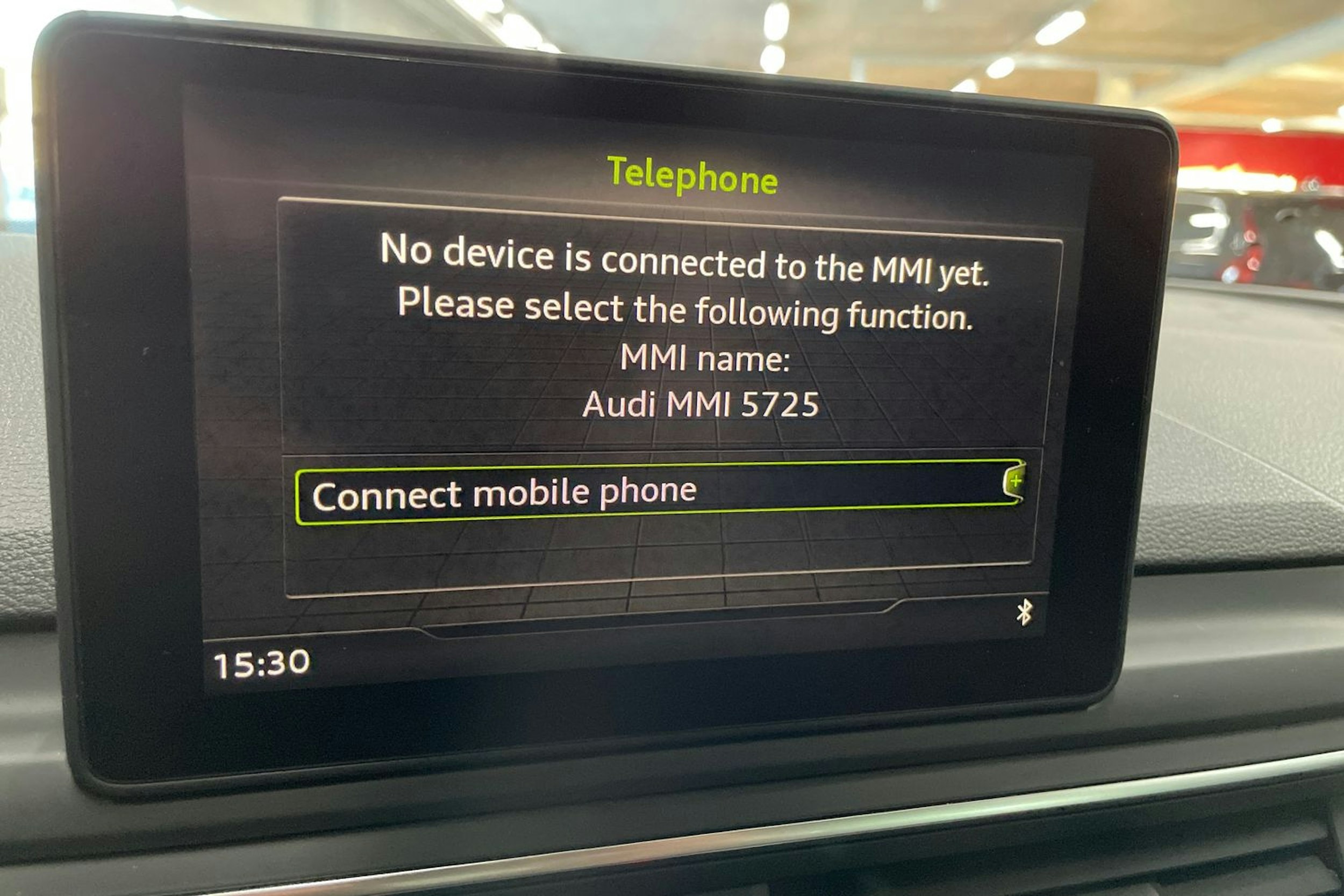 Valkoinen Audi A4 2017 kuva 13.