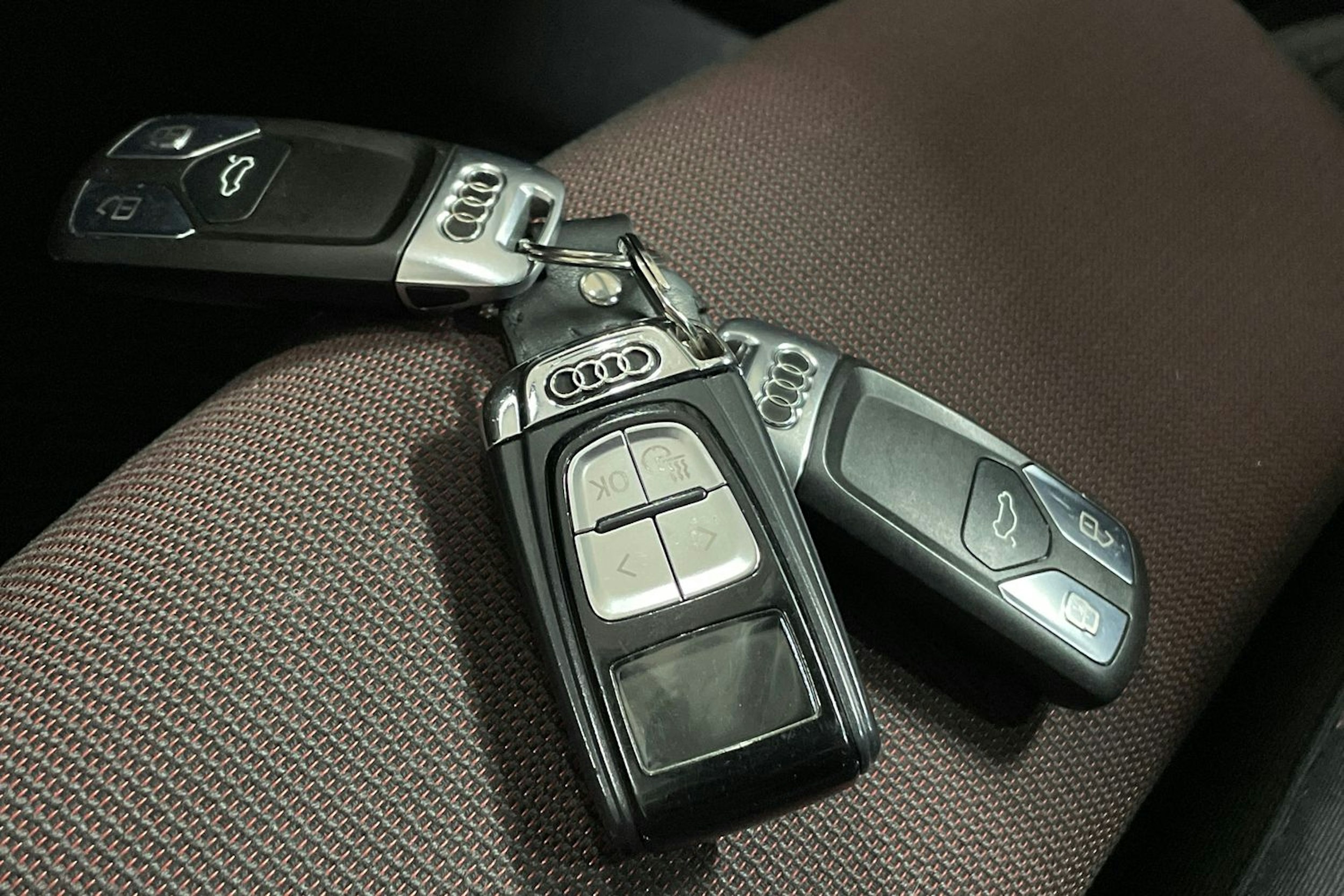 Valkoinen Audi A4 2017 kuva 15.