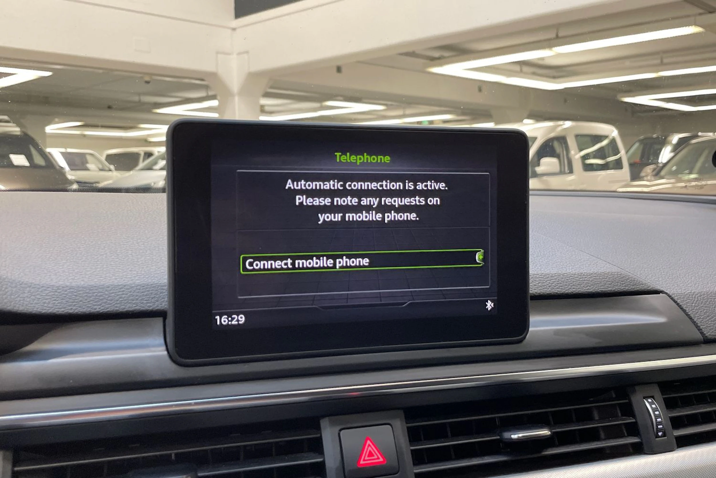 musta Audi A4 2017 kuva 19.