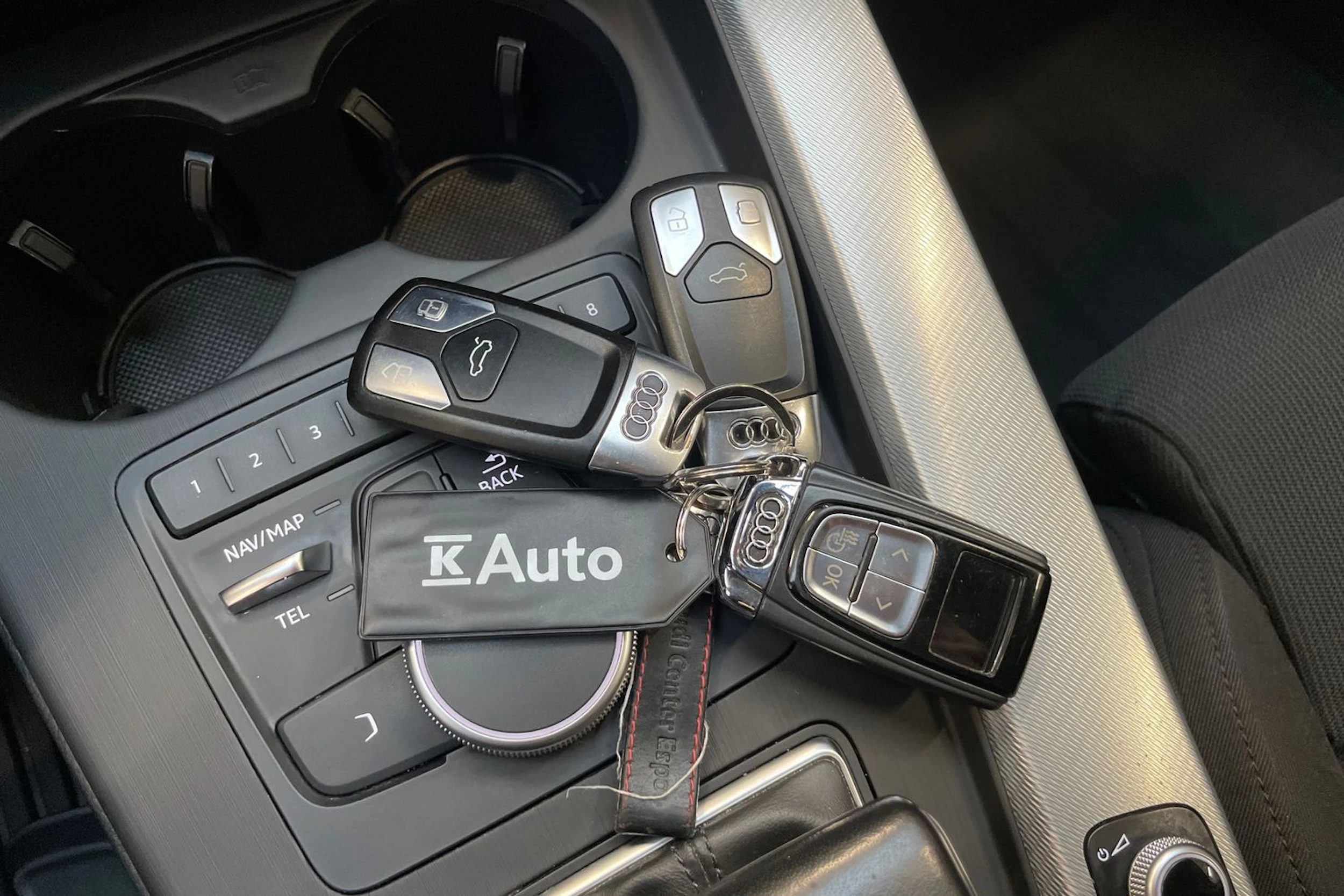 musta Audi A4 2017 kuva 30.