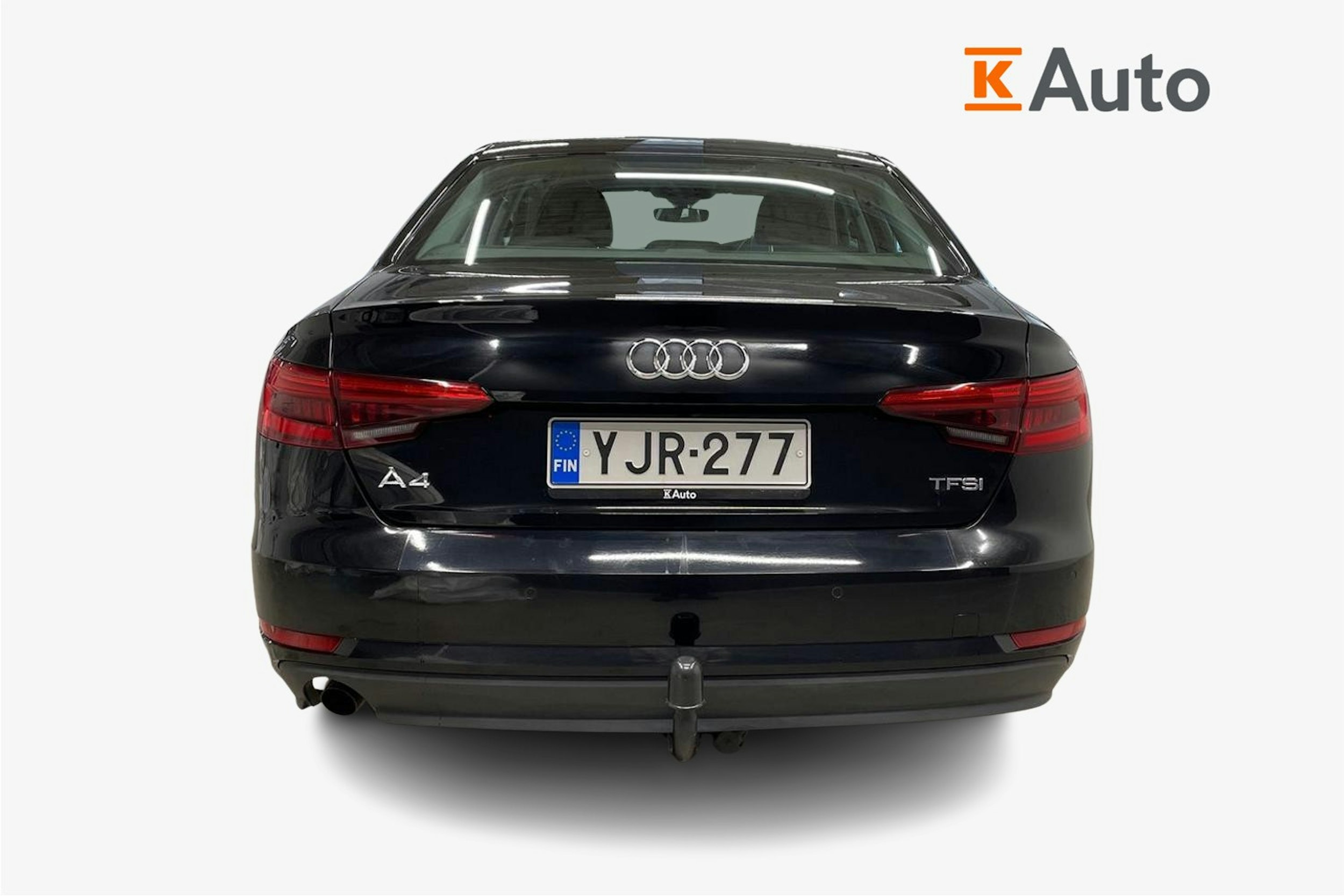 Musta Audi A4 2017 kuva 3.