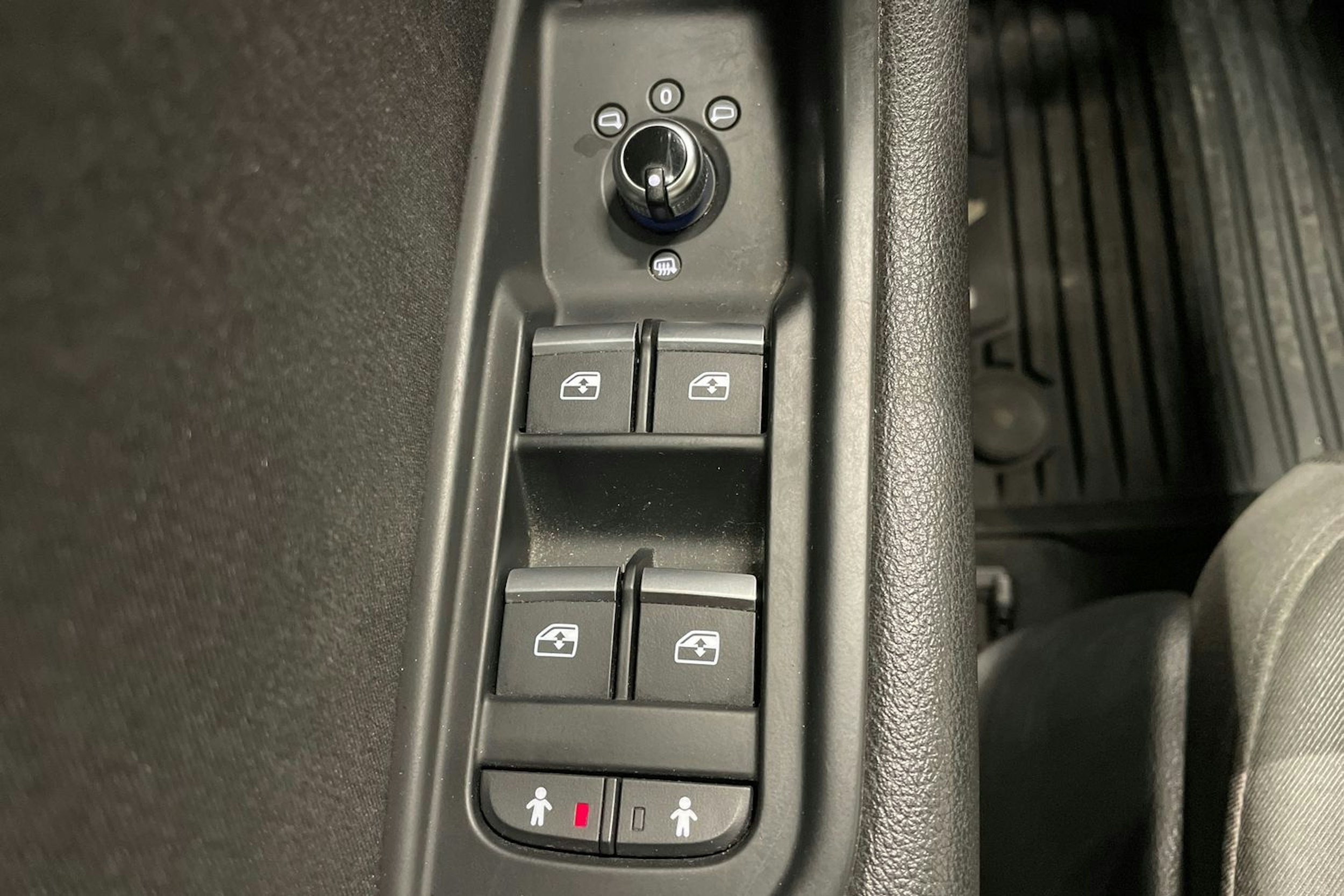 Musta Audi A4 2017 kuva 22.