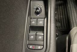 Musta Audi A4 2017 kuva 22.