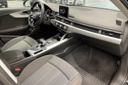Musta Audi A4 2017 kuva 25.