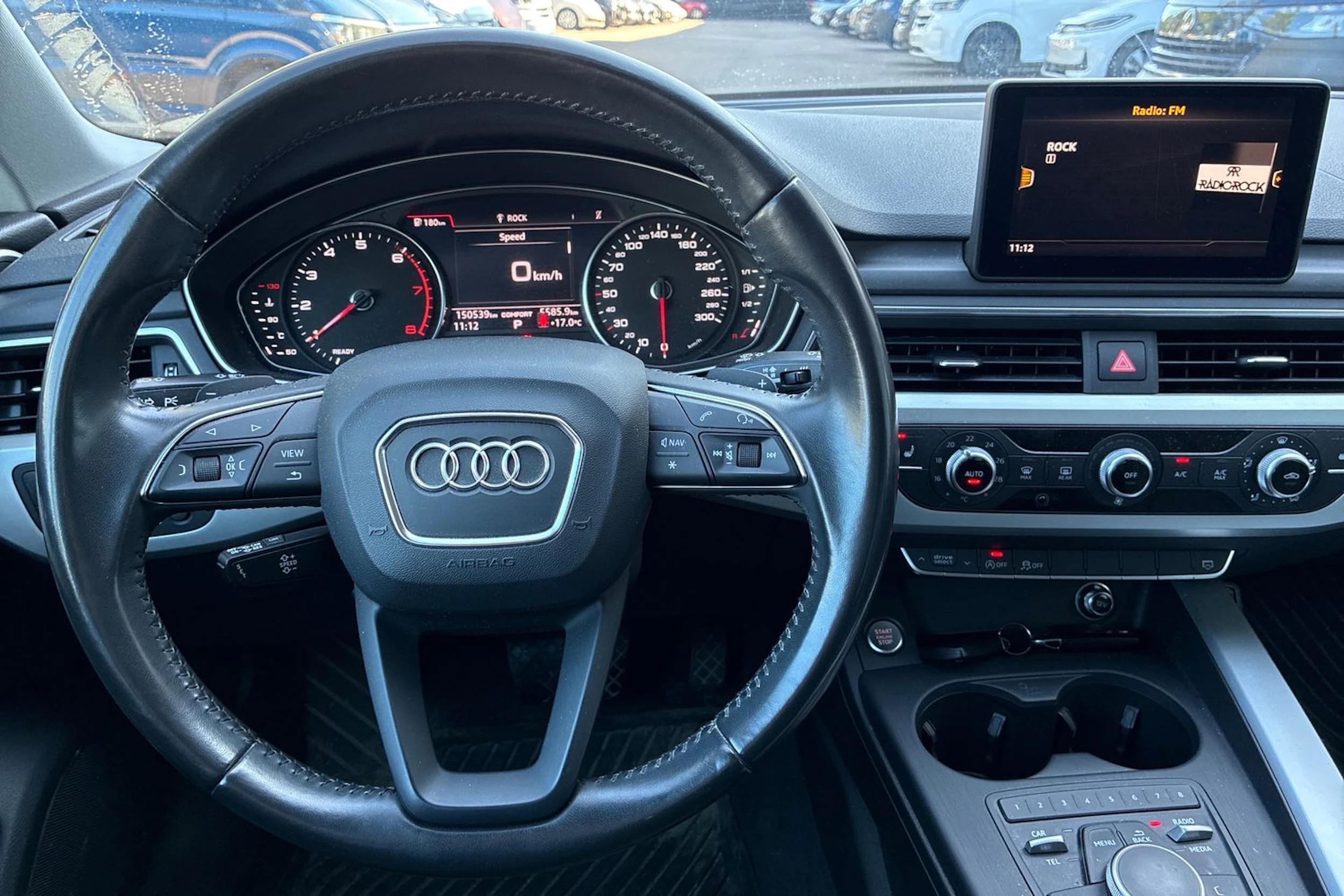 musta Audi A4 2017 kuva 4.