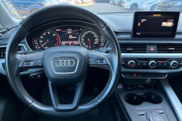 musta Audi A4 2017 kuva 4.