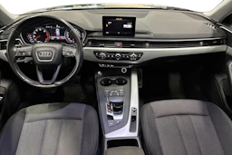 musta Audi A4 2017 kuva 7.
