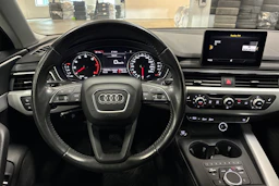 musta Audi A4 2017 kuva 11.