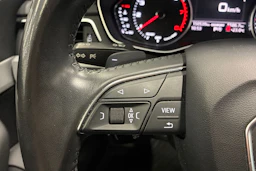 musta Audi A4 2017 kuva 13.