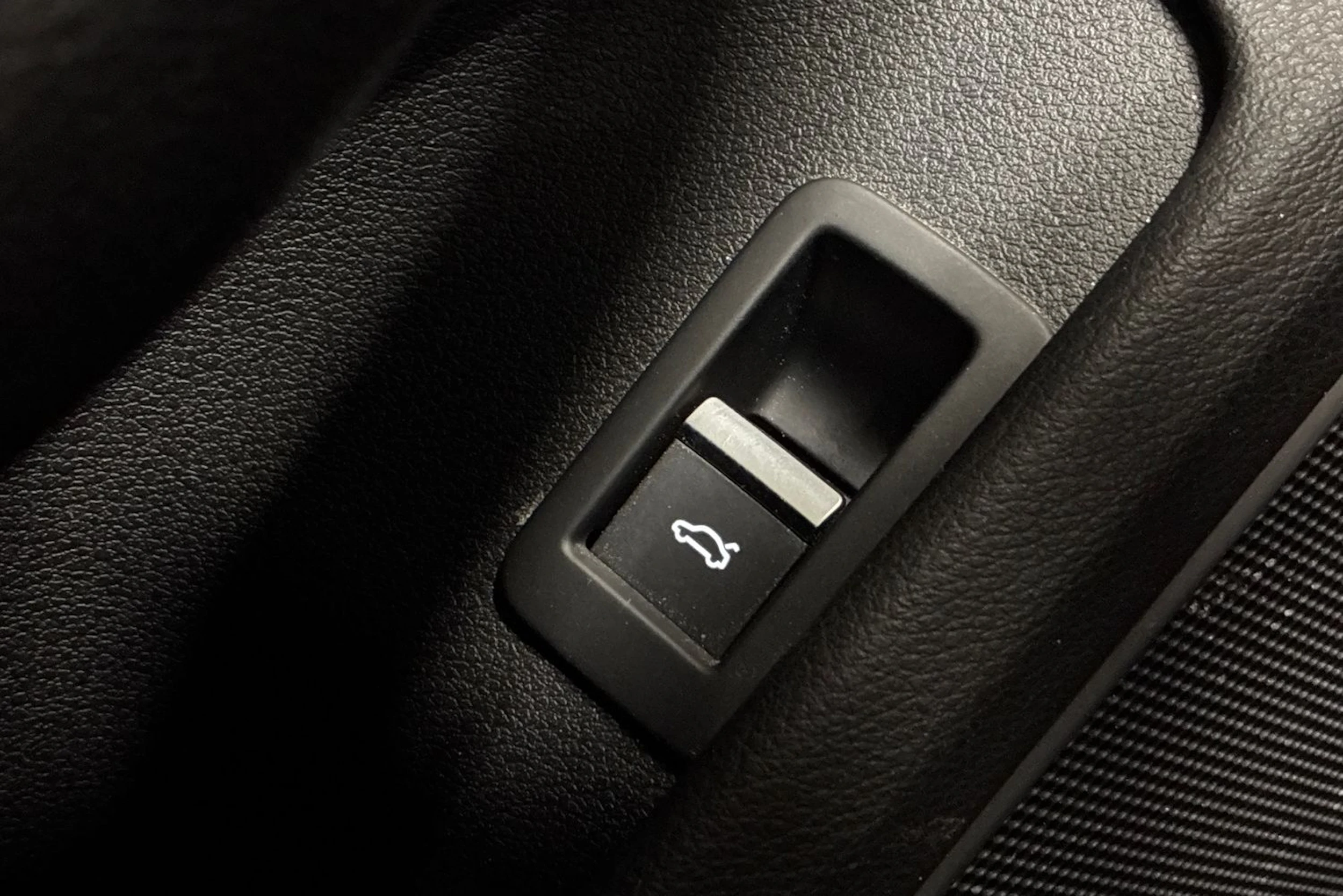 musta Audi A4 2017 kuva 18.